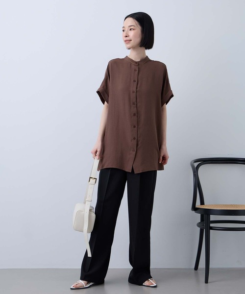Aunely(オーネリー)の「【Aunely】すぐサラ ひんやり エフォートレス シャツ <YOSOOIシリーズ>(シャツ/ブラウス・レディース・ブラック/オレンジ/ネイビー/ブラウン/チャコールグレー/アイボリー・L/M)」の19枚目の写真