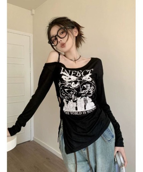 Ritzy(リッツィー)の「片肩オフショルダートップス(Tシャツ/カットソー・レディース・ブラック・M)」の3枚目の写真