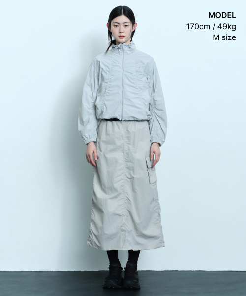 MUSINSA STANDARD WOMAN（ムシンサスタンダードウーマン）の「ウィメンズシャーリングハイネックウィンドブレーカージャケット [ミントグレー]（ナイロンジャケット・レディース・その他・X-SMALL/SMALL/MEDIUM/LARGE）」の2枚目の写真