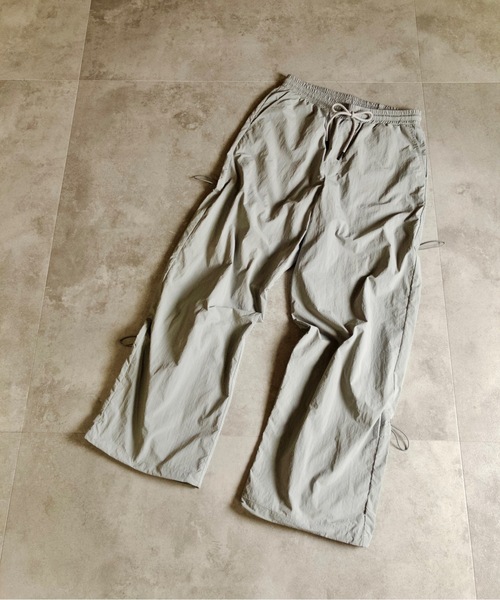 MMMM(エムエムエムエム)の「MMMM/ ナイロンワッシャーシャーリングパンツ(その他パンツ・メンズ・グレー/ブラック・MEDIUM/LARGE/X-LARGE)」の11枚目の写真