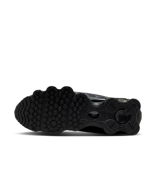 NIKE(ナイキ)の「NIKE Shox TL(ナイキ ショックス TL)(スニーカー・メンズ・ブラック系・29cm/28.5cm/28cm/27.5cm/27cm/26.5cm/26cm/25.5cm/25cm/24.5cm/24cm)」の5枚目の写真