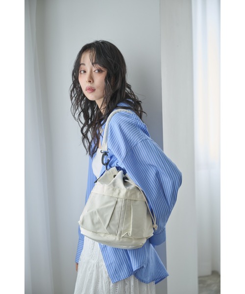 Anclear oui(アンクリアウィ)の「バブーシュカ付きシャツブラウス(シャツ/ブラウス・レディース・ブルー/Yellow/PINK・F)」の11枚目の写真