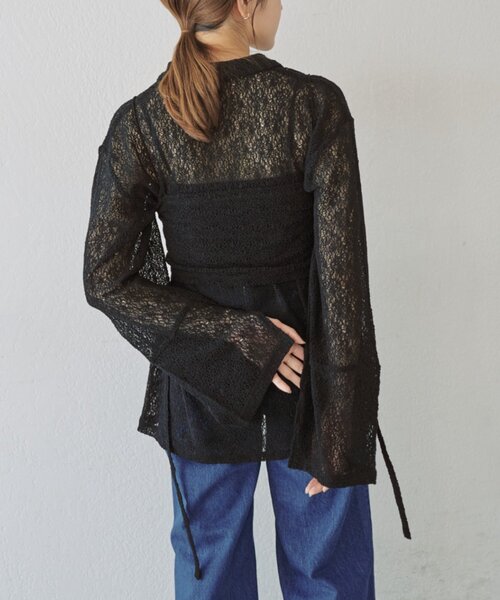 SHENERY（シーナリー）の「【再入荷】絡みレースシャツ×ビスチェSET（T