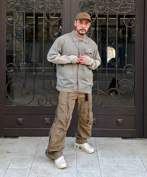 KALAPATTHAR(カラパタール)の「NYLON SILKY OUT POCKET SHORT-SLEEVED SHIRT - LIGHT KHAKI(シャツ/ブラウス・メンズ・その他・MEDIUM/LARGE)」の11枚目の写真