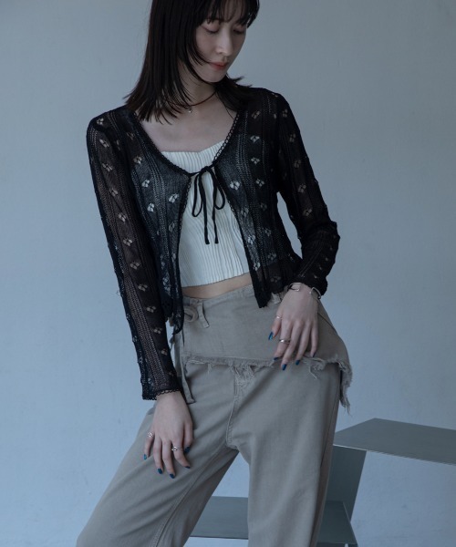 VACANCY(ヴァカンシー)の「透かし編みハート柄シアーカーディガン(カーディガン/ボレロ・レディース・レッド/ホワイト/ブラック・FREE)」の17枚目の写真
