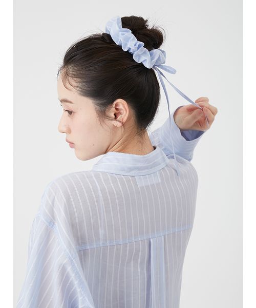 LILY BROWN(リリーブラウン)の「LilyBearシュシュセットシアーシャツ(シャツ/ブラウス・レディース・ブルー/ホワイト/イエロー・F)」の18枚目の写真