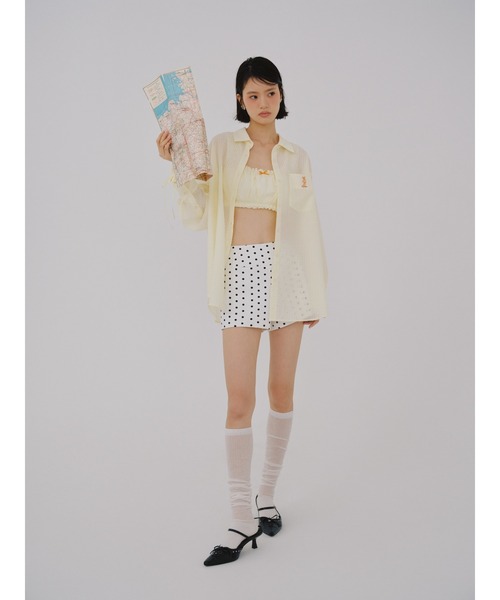 LILY BROWN(リリーブラウン)の「LilyBearシュシュセットシアーシャツ(シャツ/ブラウス・レディース・ブルー/ホワイト/イエロー・F)」の4枚目の写真