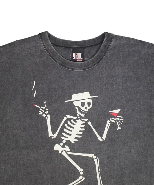 giant Vintage(ジャイアントヴィンテージ)の「【GIANT01】【Giant Vintage/ジャイアント ヴィンテージ】SOCIAL DISTORTION SKELLY SONG TITLE FRONT SCREEN PRINT OVERSIZED BOX SILHOUETTE T-SHIRTS(Tシャツ/カットソー・メンズ・ブラック系その他・LARGE/SMALL/MEDIUM/X-LARGE)」の4枚目の写真