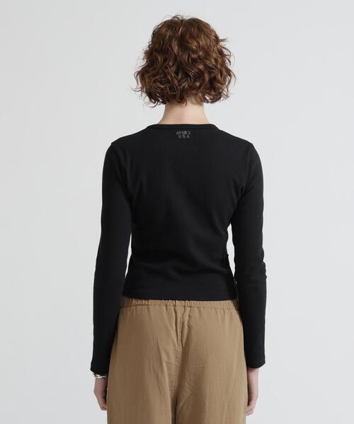 AVIREX(アヴィレックス)の「《DAILY/WOMAN》L/S CREW NECK T-SHIRT(Tシャツ/カットソー・レディース・ブラック/ホワイト・M/S)」の8枚目の写真