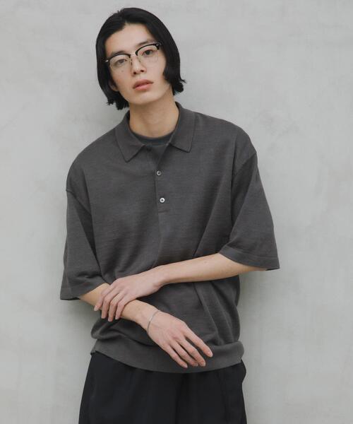 URBAN RESEARCH DOORS(アーバンリサーチドアーズ)の「Ramie High Gauge KnitPolo(ポロシャツ・メンズ・チャコールグレー/ブラウン・MEDIUM/LARGE)」の2枚目の写真