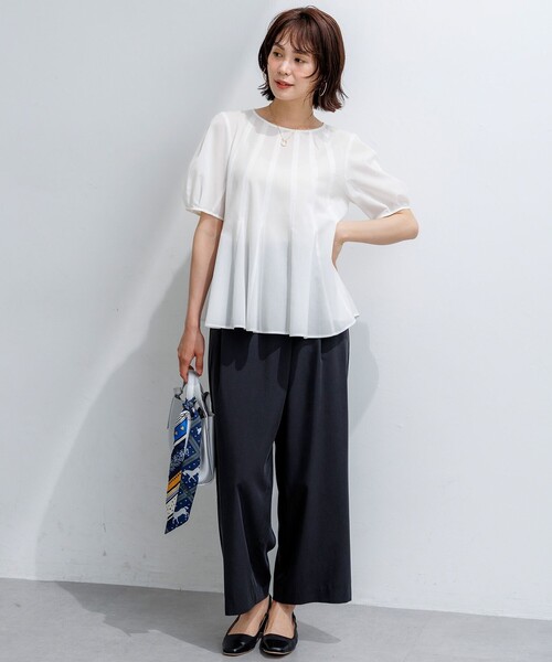 組曲 L(クミキョク オオキイサイズ)の「ニューリヨセルシャーティング フレアTブラウス(シャツ/ブラウス・レディース・サックスブルー系1/アイボリー系/ネイビー系・6/7/5)」の11枚目の写真