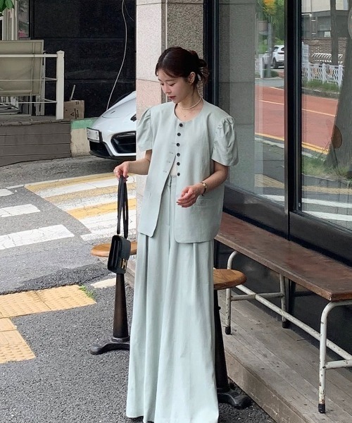 FAVORITO(ファヴォリート)の「半袖トップスワイドパンツセットアップ(セットアップ・レディース・ベージュ/グリーン/ブラック/アイボリー・F)」の7枚目の写真