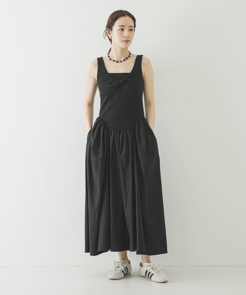 URBAN RESEARCH(アーバンリサーチ)の「ESTHE RIB POPLIN DRESS(ワンピース・レディース・ブラック・SMALL)」の3枚目の写真
