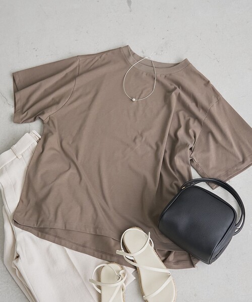 coen(コーエン)の「【Cool Hug Cotton / クールハグコットン】 ゆるTシャツ(接触冷感)(Tシャツ/カットソー・レディース・モカ/ブラック/オフホワイト/ターコイズブルー・M/L)」の14枚目の写真