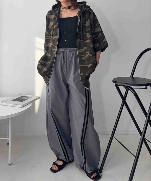 AS KNOW AS plus（アズノゥアズプラス）の「〇Ｗジップとロゴ5分袖パーカー【UNISEX ITEM】（パーカー・レディース・チャコールグレー/カモフラージュ/オートミール/レッド/ネイビー/アイボリー系/グレー系/グリーン系その他/レッド系/ネイビー系・FREE）」の22枚目の写真