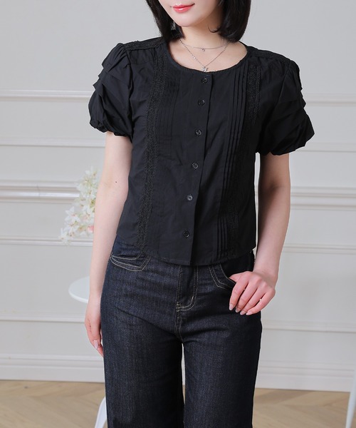 Anely（アネリー）の「Anely ピンタック レース パフスリーブ ショート ブラウス（シャツ/ブラウス・レディース・ブラック/ホワイト・FREE）」の11枚目の写真