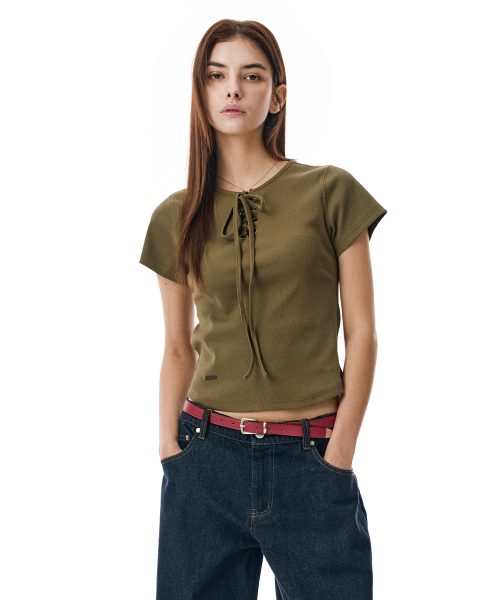 SECONDMONO（セカンドモノローグ）の「Lace-Up Rib Slim Tee [KHAKI]_SEWTS035KHAKI（Tシャツ/カットソー・レディース・その他・F）」の6枚目の写真