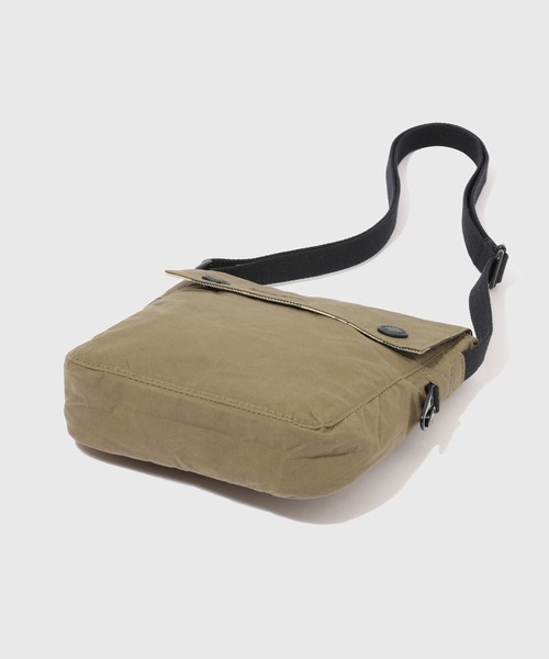 Barbour(バブアー)の「《別注》【Barbour/バブアー】EX TRANSPORT CROSSBODY BAG(ショルダーバッグ・メンズ・カーキ/ブラック・FREE)」の5枚目の写真