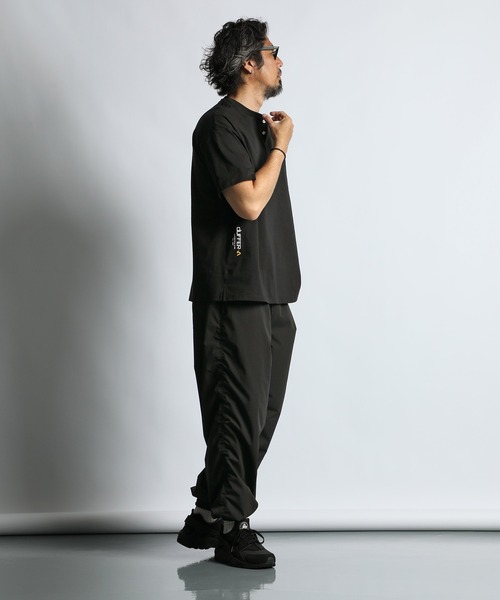 The DUFFER of ST.GEORGE(ザダファーオブセントジョージ)の「〔BLACK LABEL〕"A-PACK" OVERSIZED HENLEY TEE:オーバーサイズ ヘンリーネックTシャツ / 度詰め天竺 / スポーティーミックス / リラックスフィット(Tシャツ/カットソー・メンズ・ブラック/オリーブ/ホワイト・X-LARGE/LARGE/MEDIUM)」の15枚目の写真