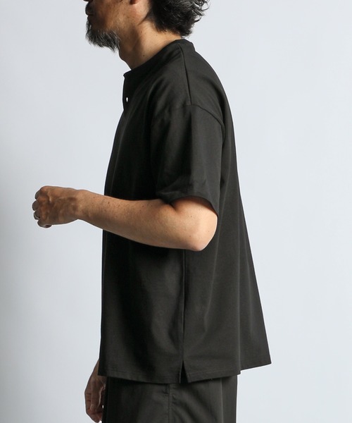 The DUFFER of ST.GEORGE(ザダファーオブセントジョージ)の「〔BLACK LABEL〕"A-PACK" OVERSIZED HENLEY TEE:オーバーサイズ ヘンリーネックTシャツ / 度詰め天竺 / スポーティーミックス / リラックスフィット(Tシャツ/カットソー・メンズ・ブラック/オリーブ/ホワイト・X-LARGE/LARGE/MEDIUM)」の18枚目の写真
