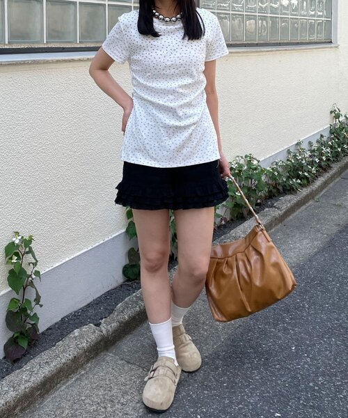CIAOPANIC（チャオパニック）の「小花柄サイドボタントップス（Tシャツ/カットソー・レディース・ホワイト/アイボリー・FREE）」の6枚目の写真