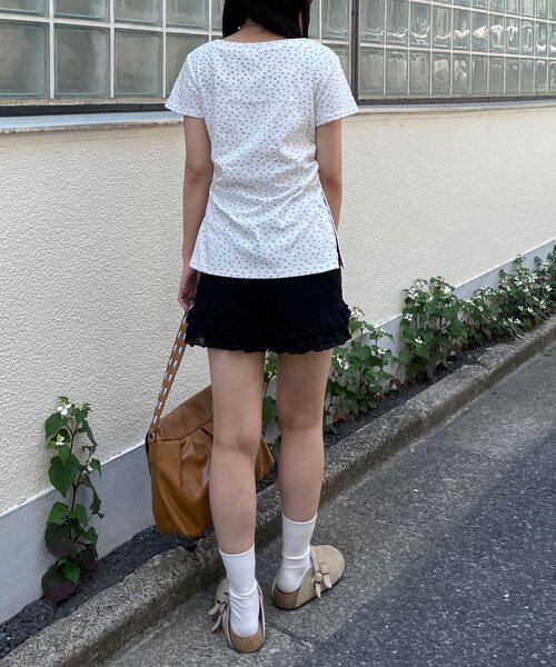 CIAOPANIC（チャオパニック）の「小花柄サイドボタントップス（Tシャツ/カットソー・レディース・ホワイト/アイボリー・FREE）」の8枚目の写真