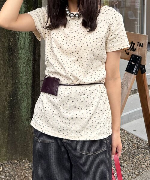 CIAOPANIC（チャオパニック）の「小花柄サイドボタントップス（Tシャツ/カットソー・レディース・ホワイト/アイボリー・FREE）」の11枚目の写真