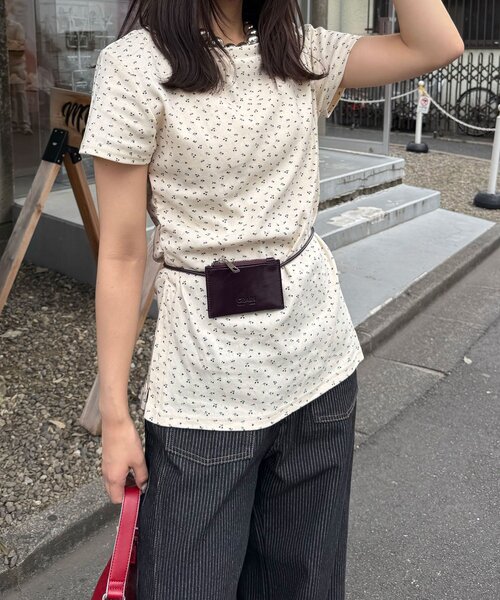 CIAOPANIC（チャオパニック）の「小花柄サイドボタントップス（Tシャツ/カットソー・レディース・ホワイト/アイボリー・FREE）」の12枚目の写真