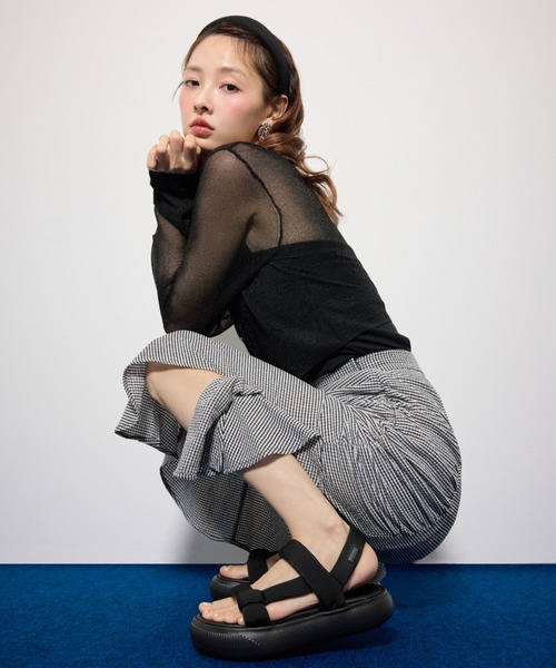 rienda(リエンダ)の「【PUMA】マユサマーサンダル(サンダル・レディース・ホワイト/ブラック・23cm/24cm)」の1枚目の写真