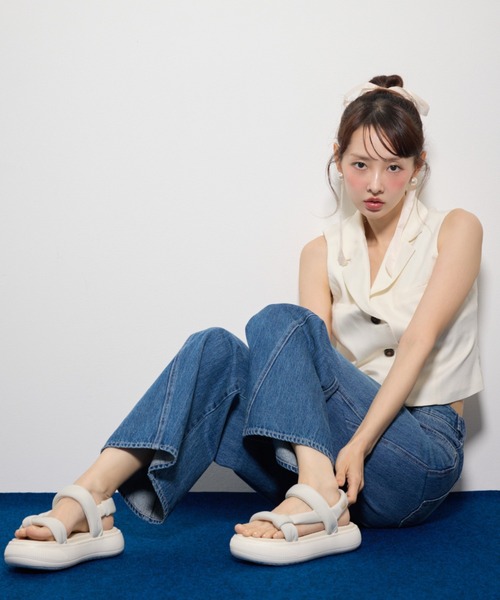 rienda(リエンダ)の「【PUMA】マユサマーサンダル(サンダル・レディース・ホワイト/ブラック・23cm/24cm)」の7枚目の写真