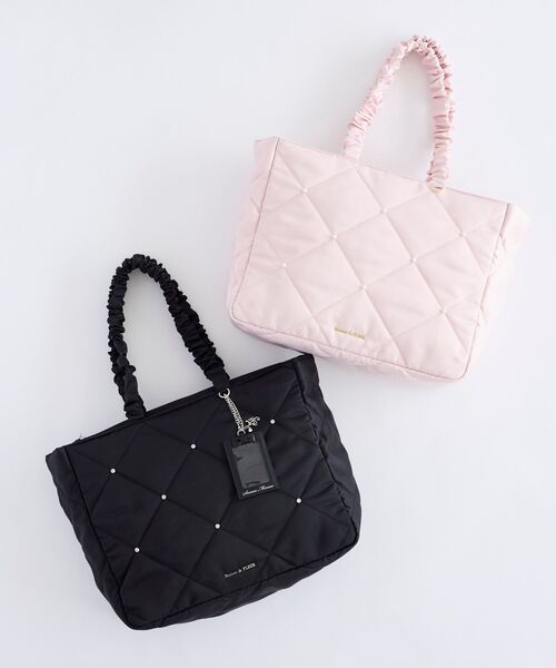 Maison de FLEUR(メゾンドフルール)の「キルティングエアリーキャリーオンバッグ(トートバッグ・レディース・ブラック/ピンクベージュ・FREE)」の20枚目の写真