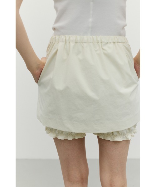 STYLEMIXER(スタイルミキサー)の「フリルミニスカートパンツ(その他パンツ・レディース・ブラック/アイボリー・SMALL/MEDIUM)」の7枚目の写真