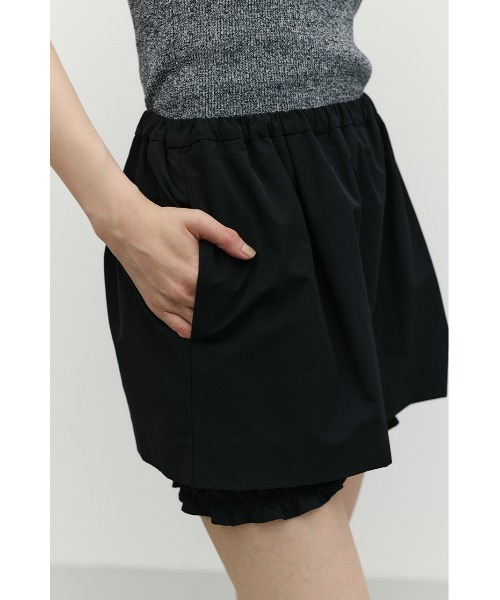 STYLEMIXER(スタイルミキサー)の「フリルミニスカートパンツ(その他パンツ・レディース・ブラック/アイボリー・SMALL/MEDIUM)」の15枚目の写真