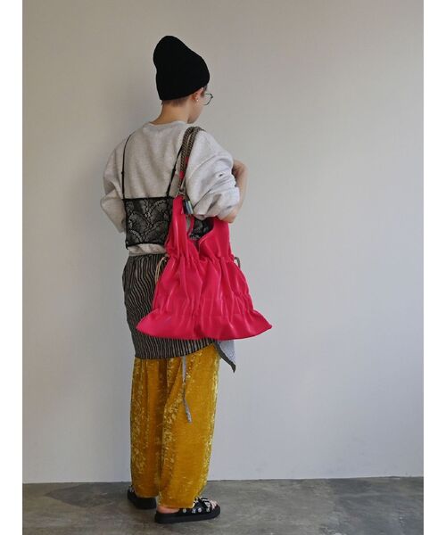 cheek(BAG)(チーク)の「【cheek】tiered code one shoulder(ハンドバッグ・レディース・ピンク/グレー/カーキ/ブラック・FREE)」の5枚目の写真