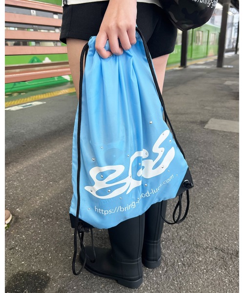 BGL(ビージーエル)の「LOGO KNAPSACK / スタッズ / リフレクター / ロゴ / カモ柄 ナップサック(バックパック/リュック・レディース・ブルー/カモフラージュ/ブラック・ONE SIZE)」の10枚目の写真