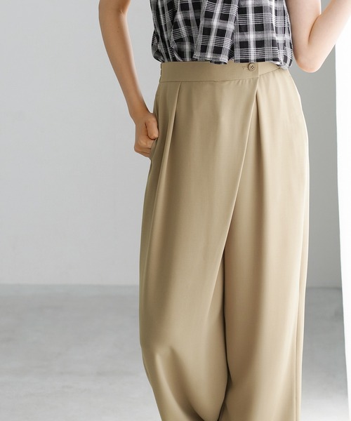 WHITE JOOLA（ホワイトジョーラ）の「【 ラクして整うカセット服 】 さらさらオックス・アシメワイドパンツ（その他パンツ・レディース・オフホワイト/ネイビー/ベージュ・L/M/S）」の10枚目の写真