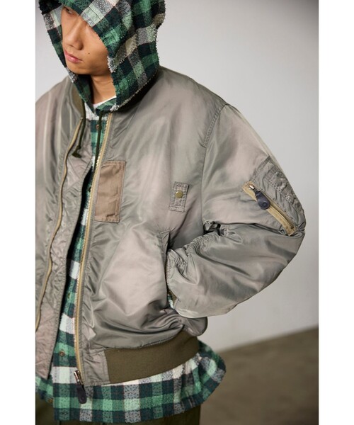 BEAMS(ビームス)の「フェード MA-1(ブルゾン・メンズ・ネイビー/オリーブ・S/XL/L/M)」の1枚目の写真