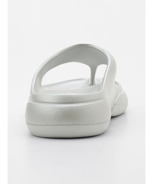 PAES(ペイズ)の「【PAES】New Flipflop(サンダル・レディース・シルバー・23/24)」の5枚目の写真