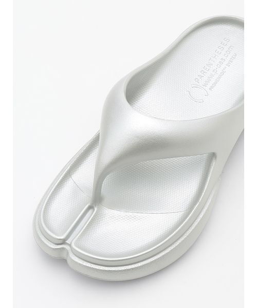PAES(ペイズ)の「【PAES】New Flipflop(サンダル・レディース・シルバー・23/24)」の6枚目の写真