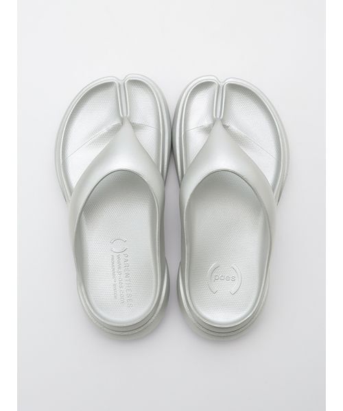 PAES(ペイズ)の「【PAES】New Flipflop(サンダル・レディース・シルバー・23/24)」の7枚目の写真