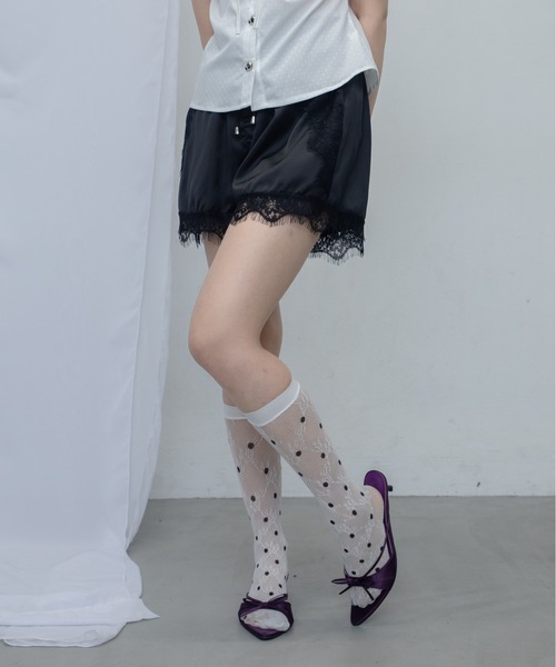 uyu.(ウユ)の「Lace Docking Shorts/レースドッキングショートパンツ(その他パンツ・レディース・ブルー/ホワイト/ブラック・FREE)」の17枚目の写真