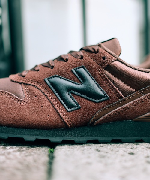 NEW BALANCE(ニューバランス)の「W996 W9964KH(スニーカー・レディース・ブラウン・24.0cm/22.0cm/25.5cm/25.0cm/24.5cm/23.5cm/23.0cm/22.5cm)」の3枚目の写真