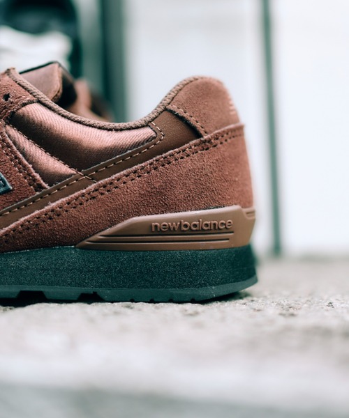 NEW BALANCE(ニューバランス)の「W996 W9964KH(スニーカー・レディース・ブラウン・24.0cm/22.0cm/25.5cm/25.0cm/24.5cm/23.5cm/23.0cm/22.5cm)」の6枚目の写真
