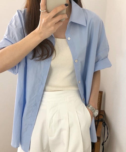Girly Doll(ガーリードール)の「レギュラーカラーベーシック半袖シャツ(シャツ/ブラウス・レディース・ベージュ/ブルー/ホワイト・FREE)」の6枚目の写真