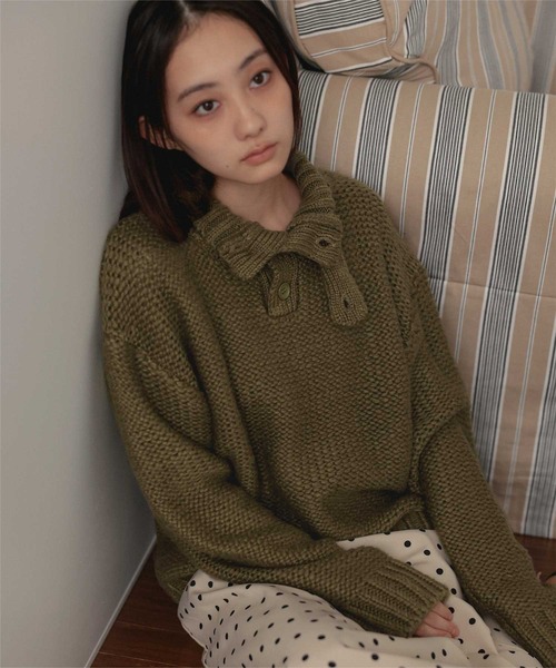 miette(ミエット)の「ハイネックチャンキーニットプルオーバー(ニット/セーター・レディース・カーキ/アイボリー/ライトグレー・FREE)」の3枚目の写真