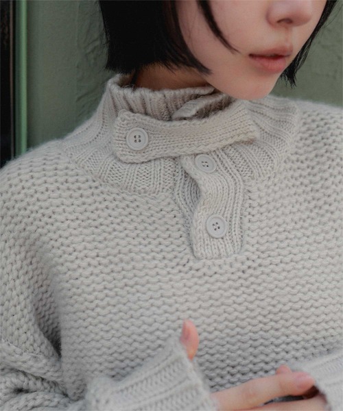 miette(ミエット)の「ハイネックチャンキーニットプルオーバー(ニット/セーター・レディース・カーキ/アイボリー/ライトグレー・FREE)」の7枚目の写真