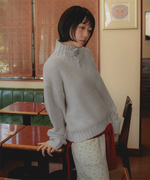 miette(ミエット)の「ハイネックチャンキーニットプルオーバー(ニット/セーター・レディース・カーキ/アイボリー/ライトグレー・FREE)」の9枚目の写真