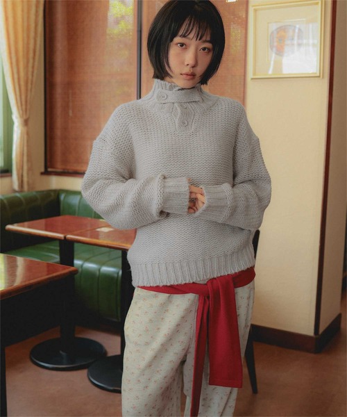 miette(ミエット)の「ハイネックチャンキーニットプルオーバー(ニット/セーター・レディース・カーキ/アイボリー/ライトグレー・FREE)」の11枚目の写真