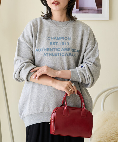 FREAK'S STORE(フリークスストア)の「限定展開 Champion × FREAK'S STORE/チャンピオン 別注 フロッキー プリント ロゴ クルーネック スウェット(スウェット・レディース・ネイビー/グレー/ライトグレー/レッド/ブラック・フリ-)」の9枚目の写真