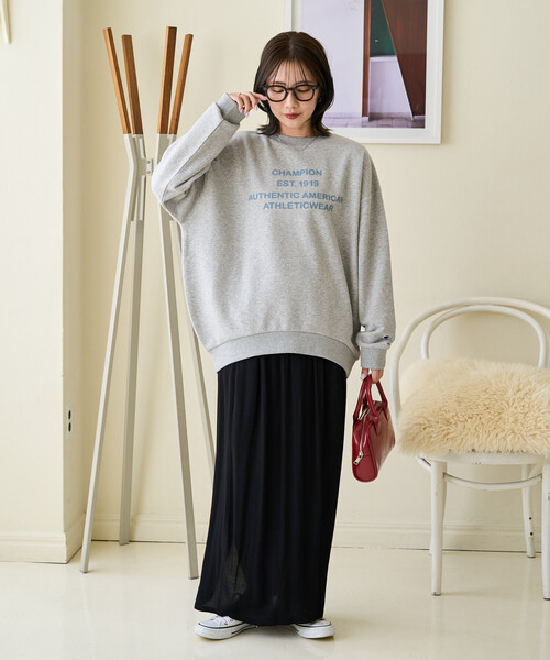FREAK'S STORE(フリークスストア)の「限定展開 Champion × FREAK'S STORE/チャンピオン 別注 フロッキー プリント ロゴ クルーネック スウェット(スウェット・レディース・ネイビー/グレー/ライトグレー/レッド/ブラック・フリ-)」の13枚目の写真